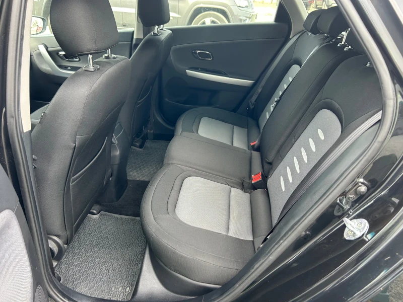 Kia Ceed 1.6CRDI - 128 кс / ЛЕД / ЕВРО5J / СЕРВИЗНА ИСТОРИЯ, снимка 12 - Автомобили и джипове - 51500168