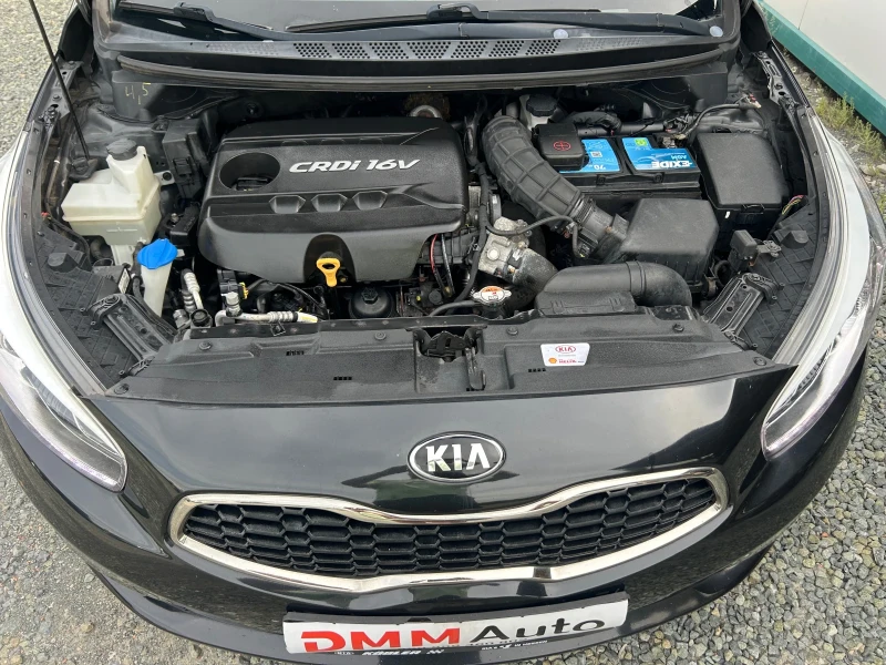 Kia Ceed 1.6CRDI - 128 кс / ЛЕД / ЕВРО5J / СЕРВИЗНА ИСТОРИЯ, снимка 15 - Автомобили и джипове - 51500168