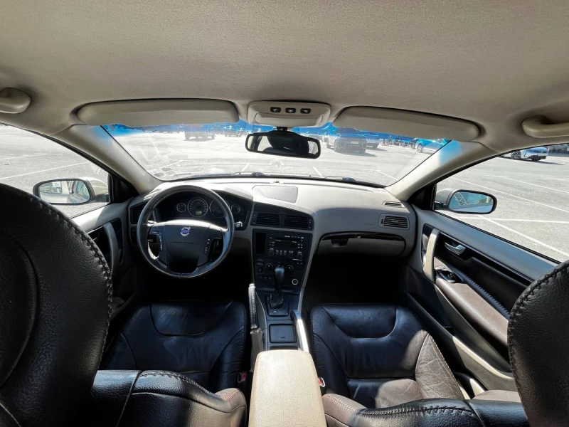 Volvo Xc70, снимка 4 - Автомобили и джипове - 52129546