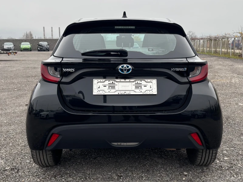 Toyota Yaris Hybrit 64000km, снимка 6 - Автомобили и джипове - 52557691