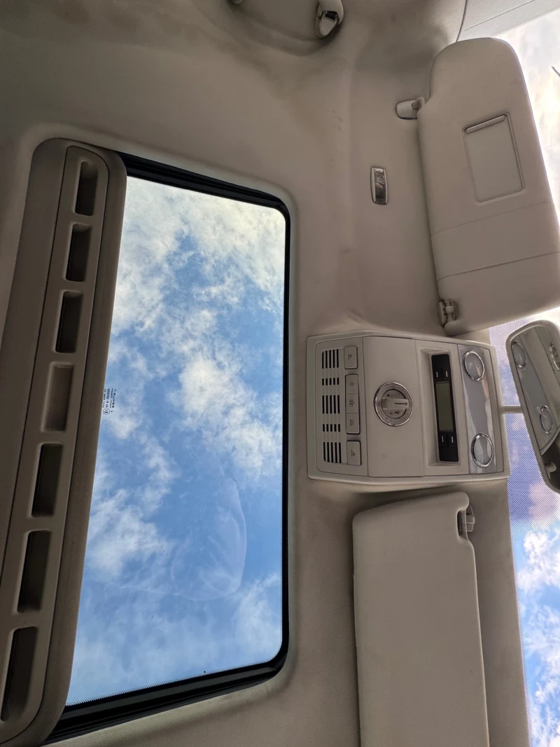 VW Multivan VW T5 2.5TDI 174кс 2007г Highline, снимка 14 - Автомобили и джипове - 53181718