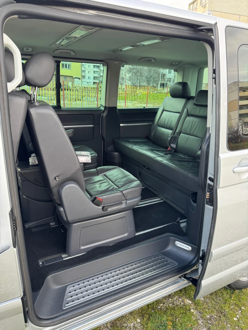 VW Multivan VW T5 2.5TDI 174кс 2007г Highline, снимка 7 - Автомобили и джипове - 53181718