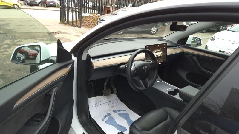 Tesla Model Y AWD 530ps2024, снимка 6 - Автомобили и джипове - 53499676