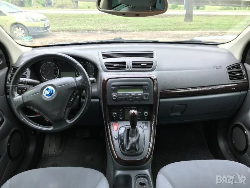 Fiat Croma 2.2 16V, снимка 2 - Автомобили и джипове - 38233140