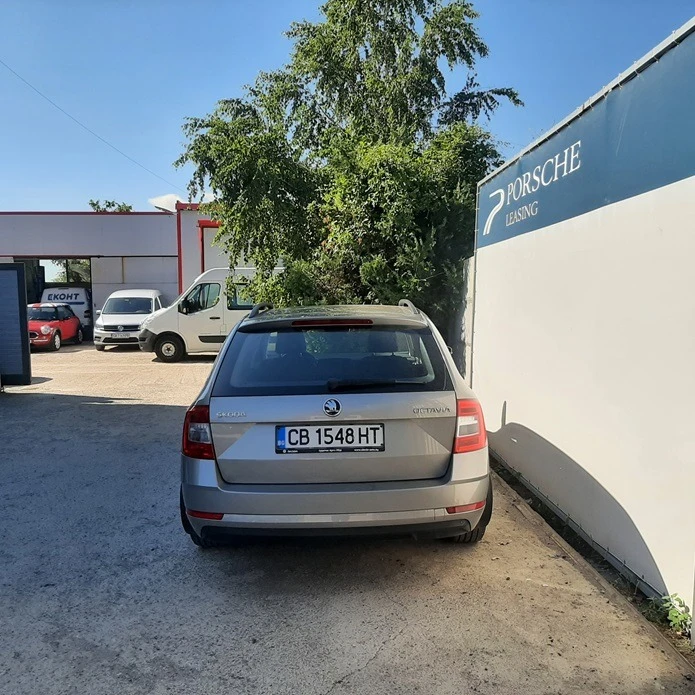 Skoda Octavia 1.6TDI, снимка 5 - Автомобили и джипове - 46584366