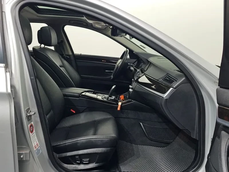 BMW 520 520D, снимка 11 - Автомобили и джипове - 56515883