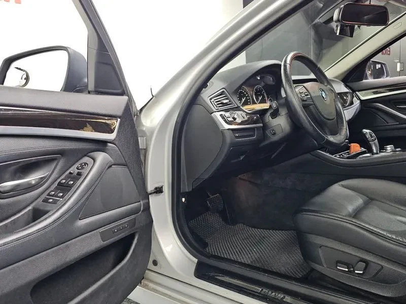 BMW 520 520D, снимка 10 - Автомобили и джипове - 56515883
