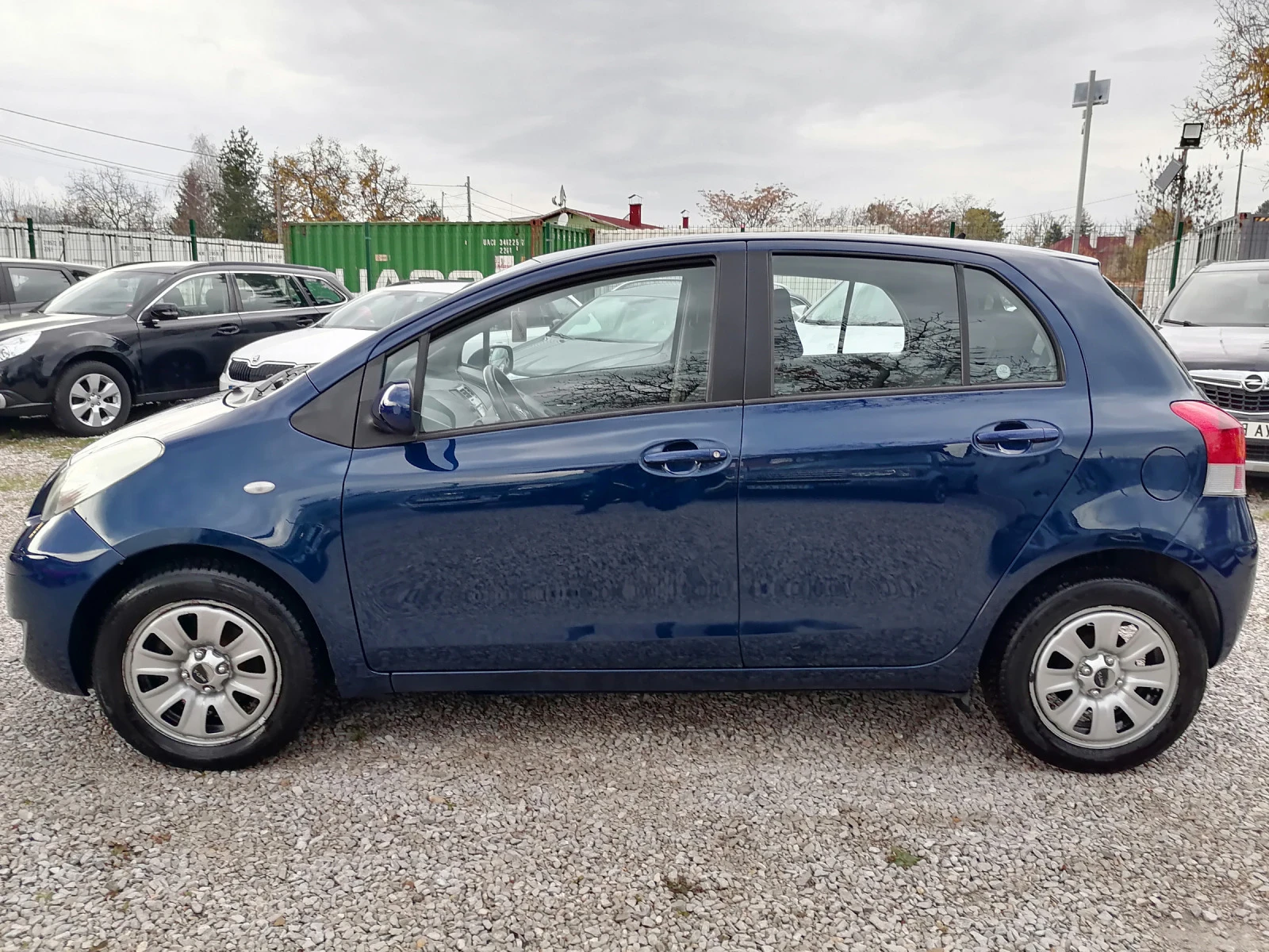 Toyota Yaris 1.33* ШВЕЙЦАРИЯ* 6 СКОРОСТИ*  - изображение 8