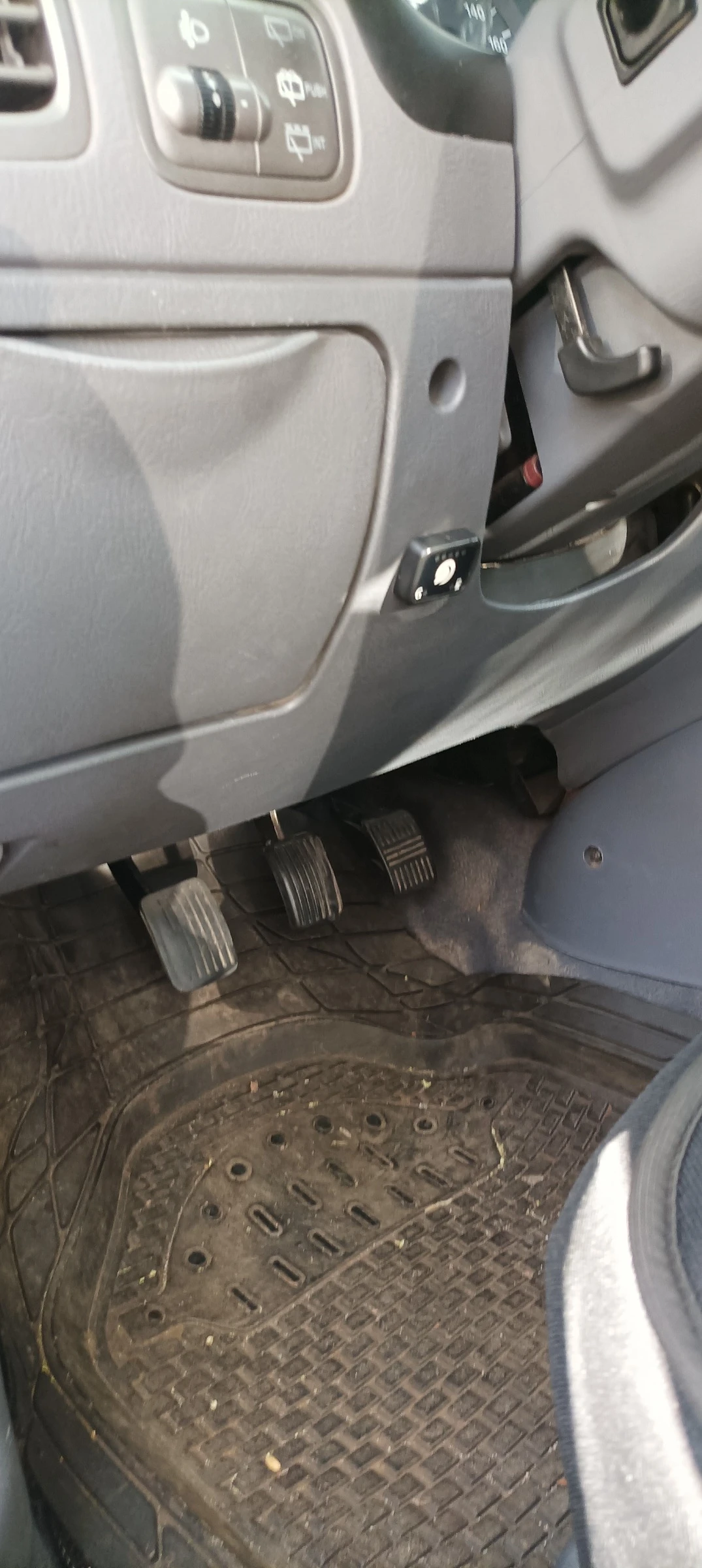 Hyundai Accent II - изображение 8