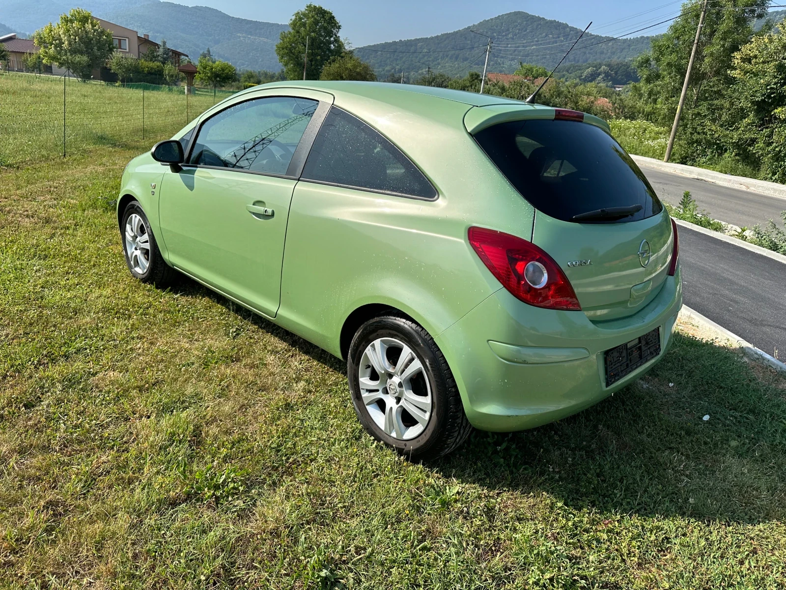 Opel Corsa 1.4 i - изображение 6