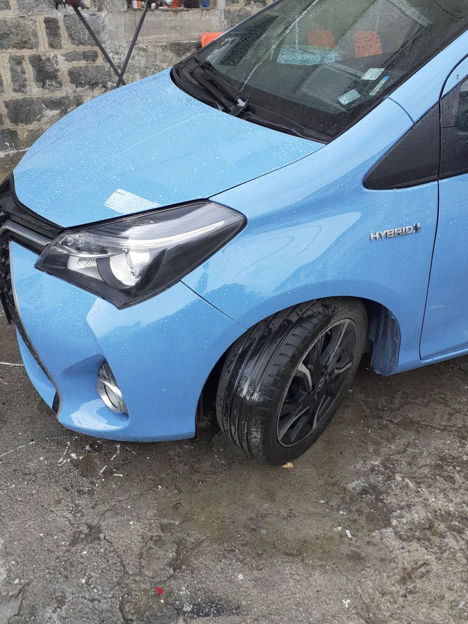Toyota Yaris  - изображение 5
