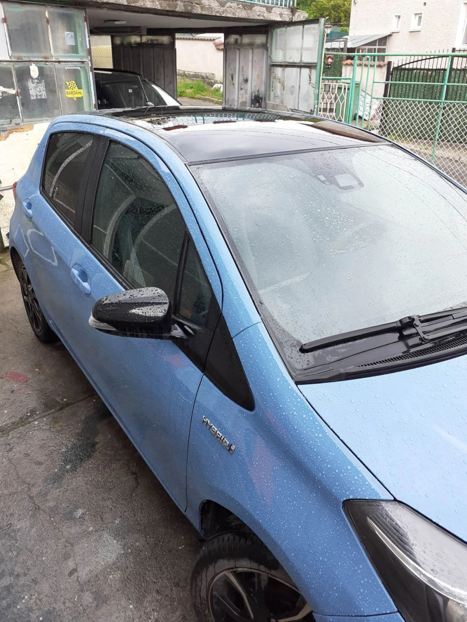 Toyota Yaris  - изображение 4