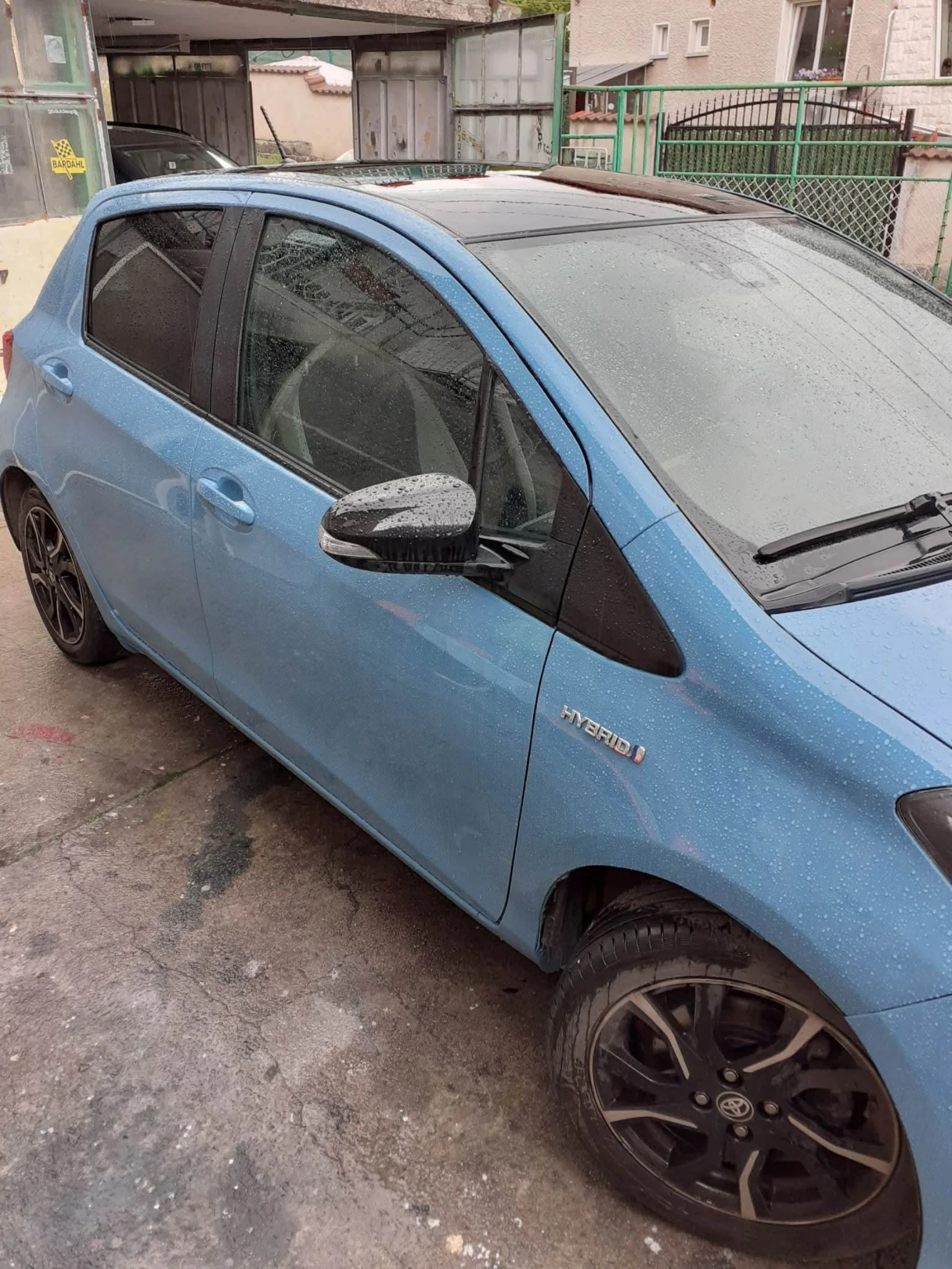 Toyota Yaris  - изображение 3