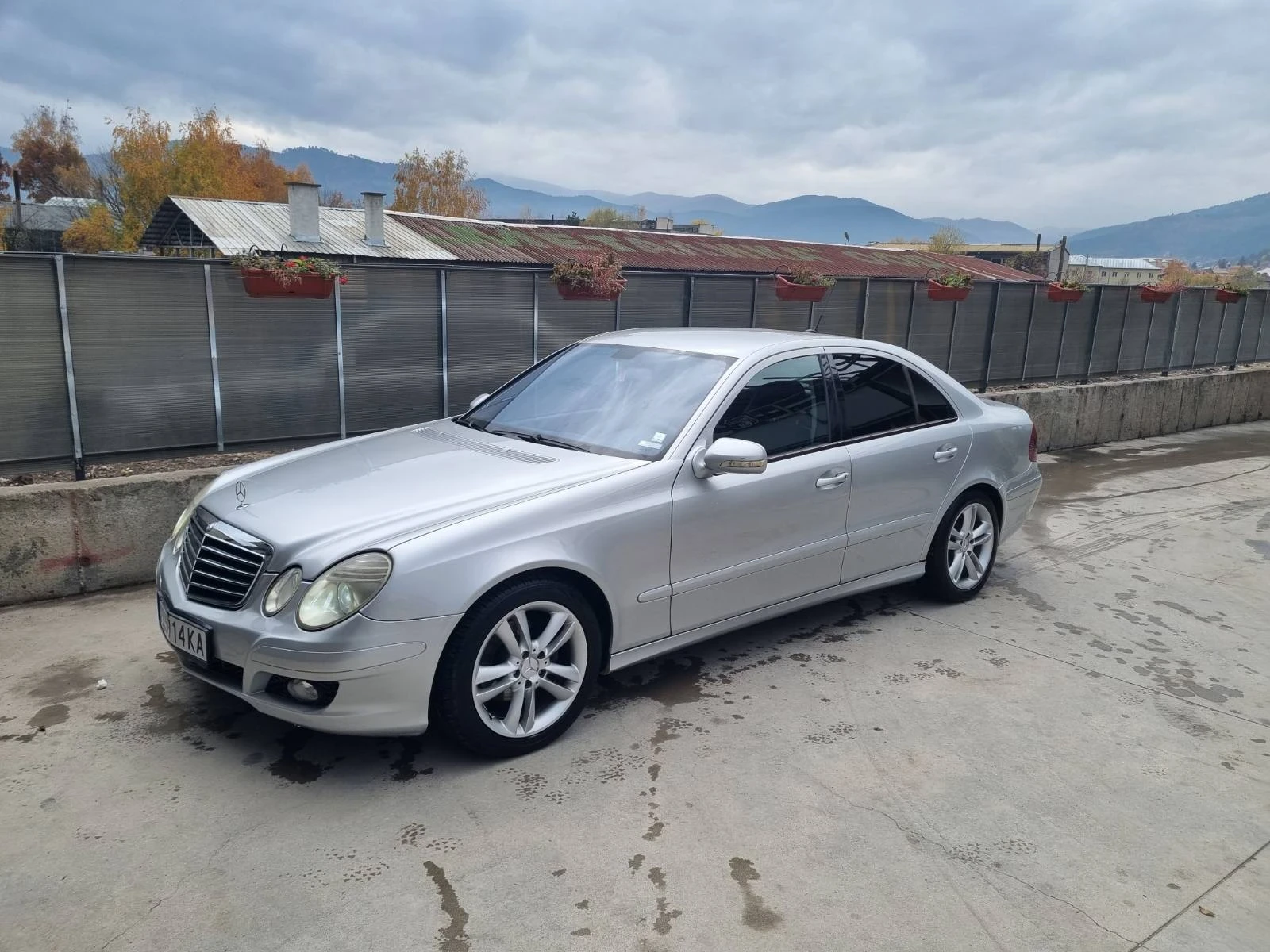Mercedes-Benz E 200 | Mobile.bg   4