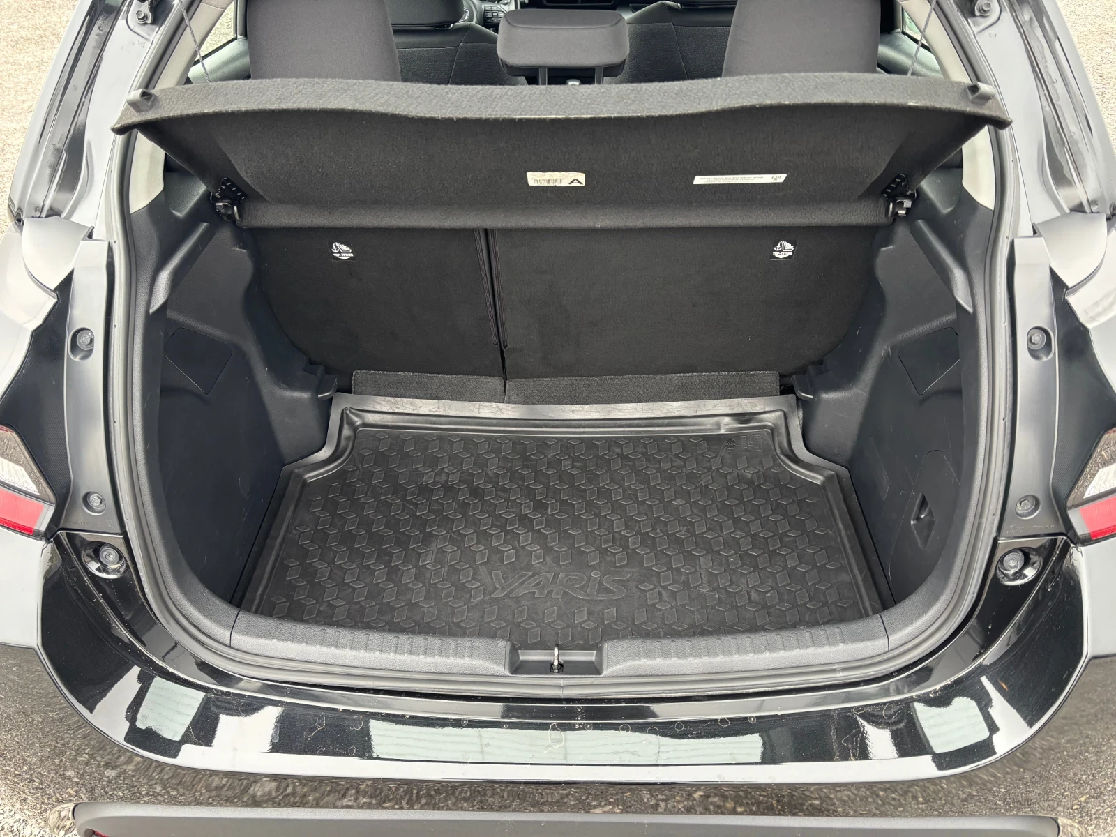 Toyota Yaris Hybrit 64000km | Mobile.bg   9