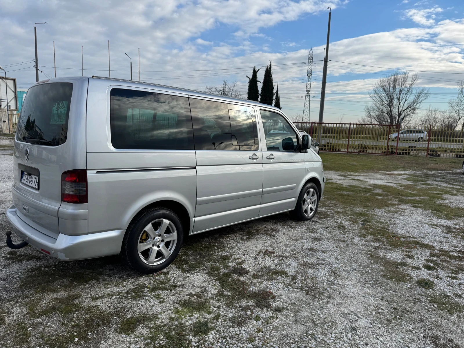 VW Multivan VW T5 2.5TDI 174кс 2007г Highline - изображение 3