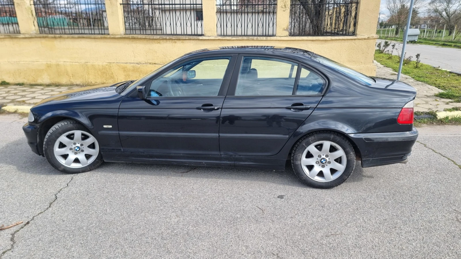BMW 318, снимка 7 - Автомобили и джипове - 53726163