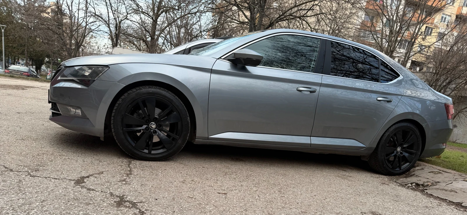 Skoda Superb 2.0, снимка 3 - Автомобили и джипове - 53813827