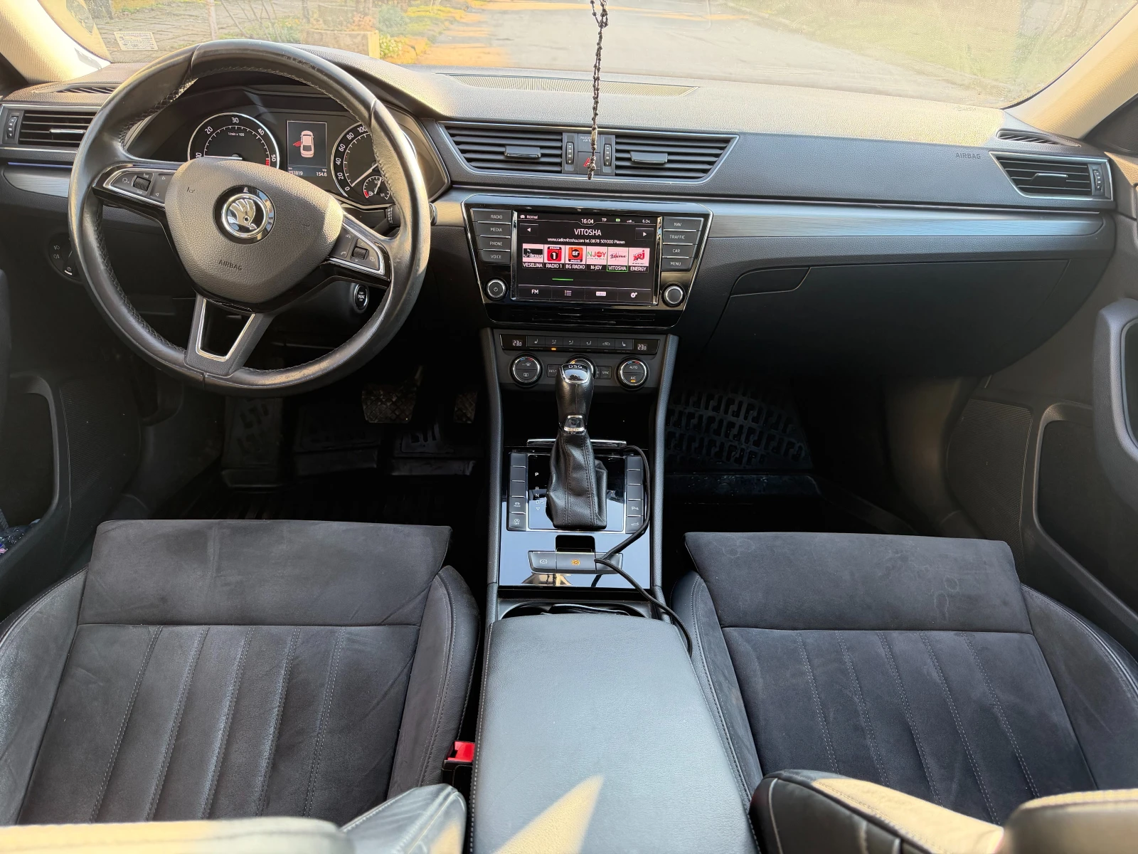 Skoda Superb 2.0, снимка 4 - Автомобили и джипове - 53813827