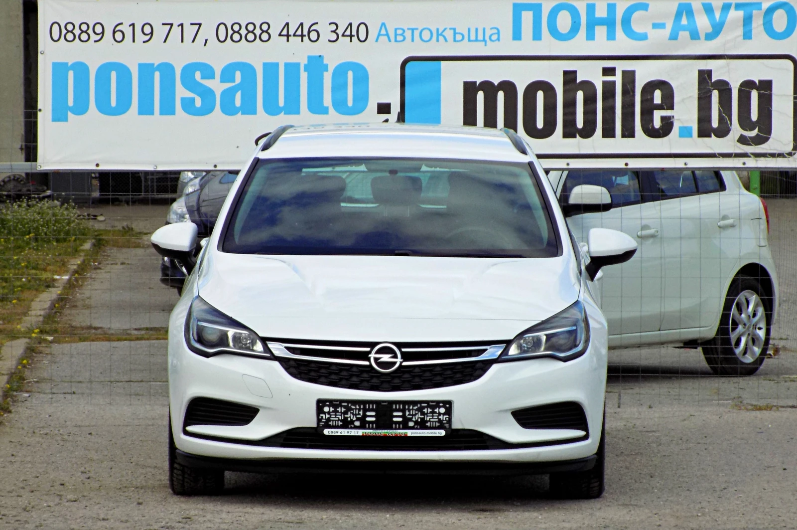 Opel Astra 1.6CDTi/Cosmo/РЕАЛНИ КМ/КАТО НОВА, снимка 2 - Автомобили и джипове - 53978409