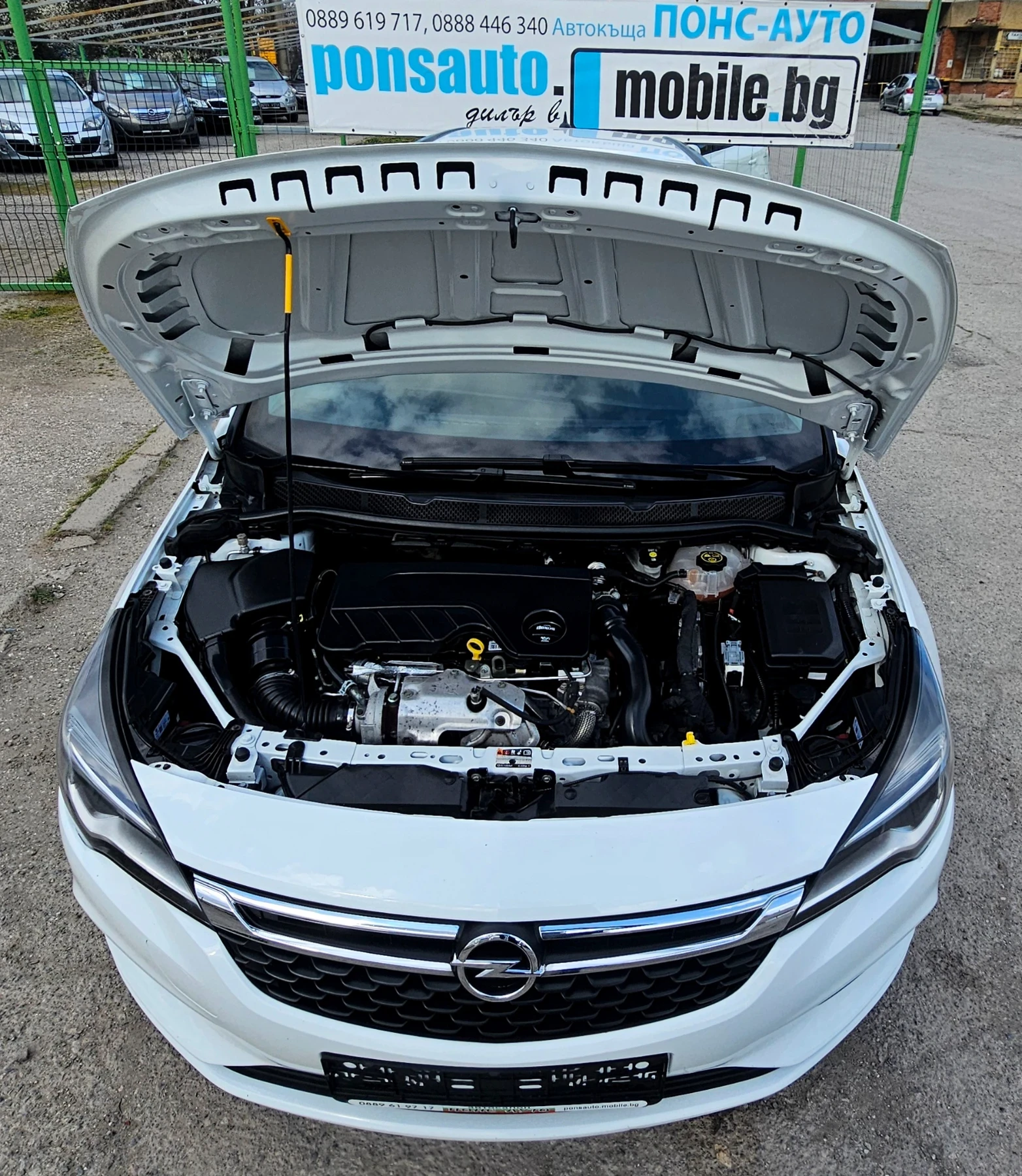 Opel Astra 1.6CDTi/Cosmo/РЕАЛНИ КМ/КАТО НОВА, снимка 17 - Автомобили и джипове - 53978409