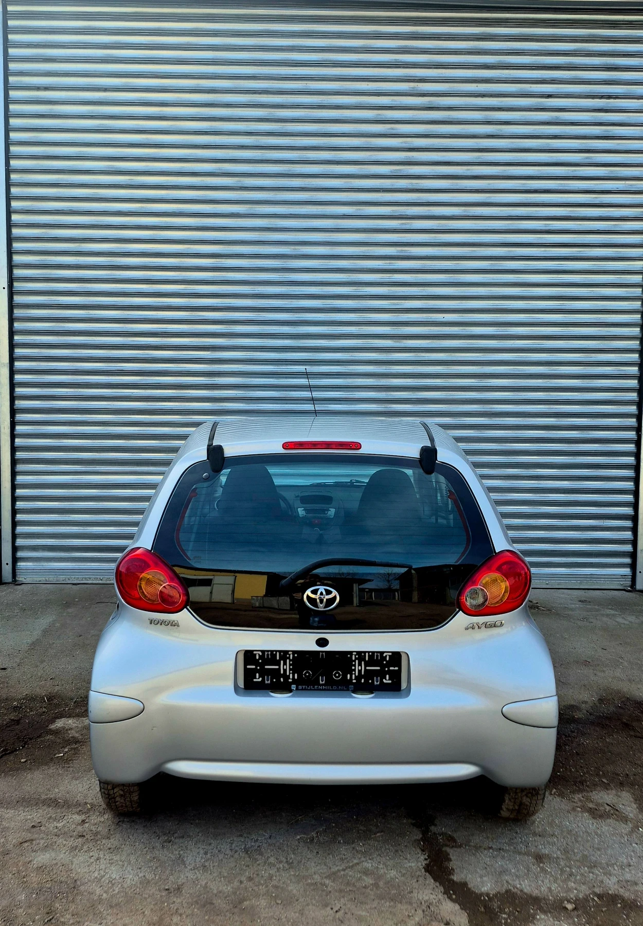 Toyota Aygo 1.0, снимка 3 - Автомобили и джипове - 53999107