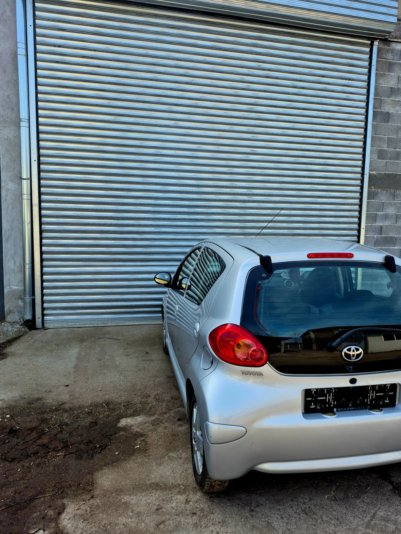 Toyota Aygo 1.0, снимка 5 - Автомобили и джипове - 53999107