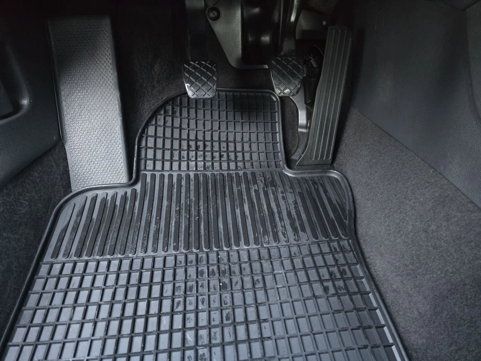 VW Golf 1.9TDI , снимка 14 - Автомобили и джипове - 54132122