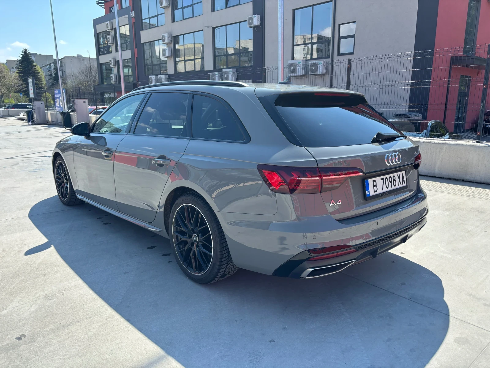Audi A4 5.0TDI S-Line , снимка 14 - Автомобили и джипове - 54210340