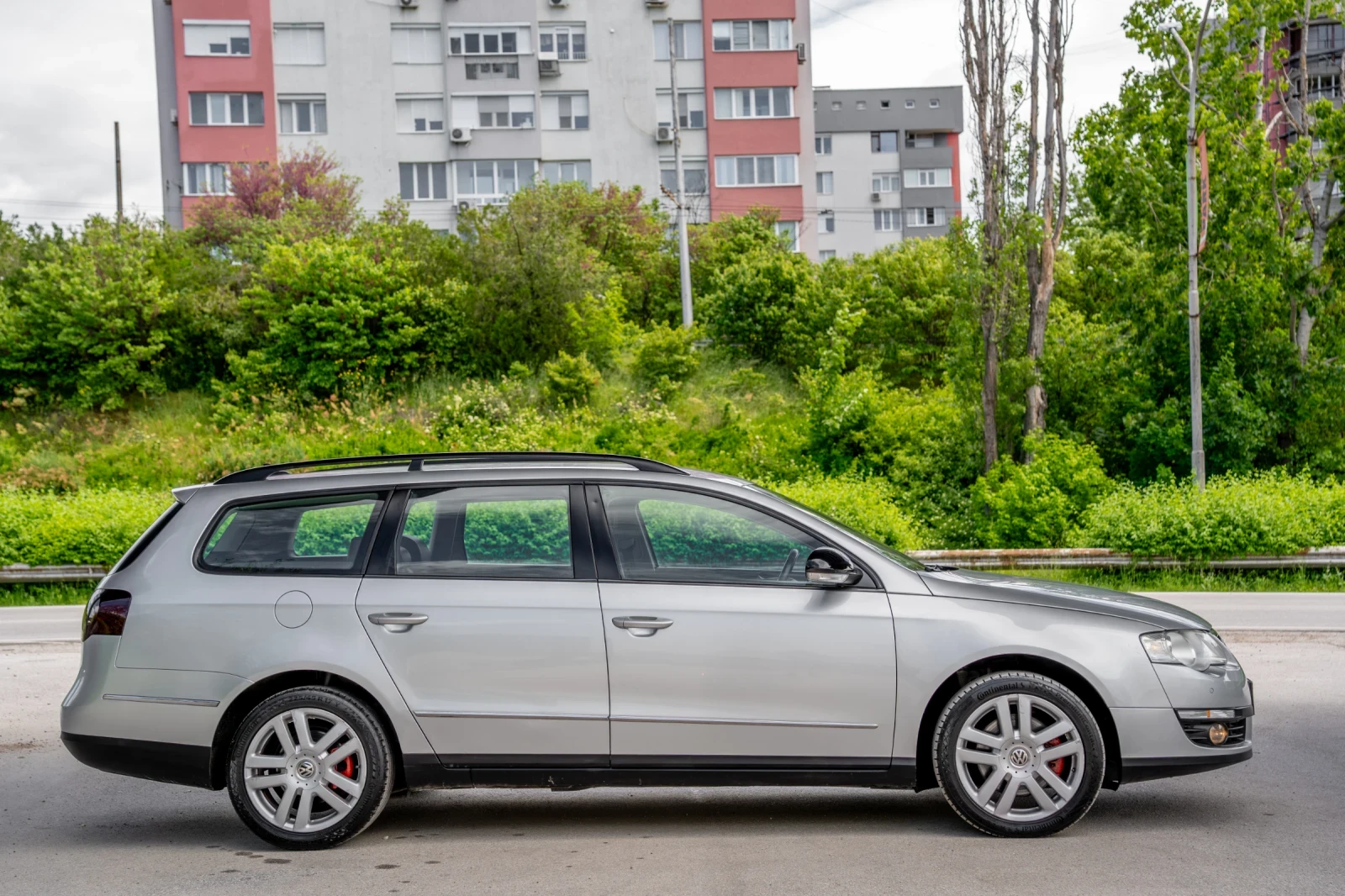 VW Passat 2.0TDI CR HILINE КОЖА НАВИ, снимка 9 - Автомобили и джипове - 54598949
