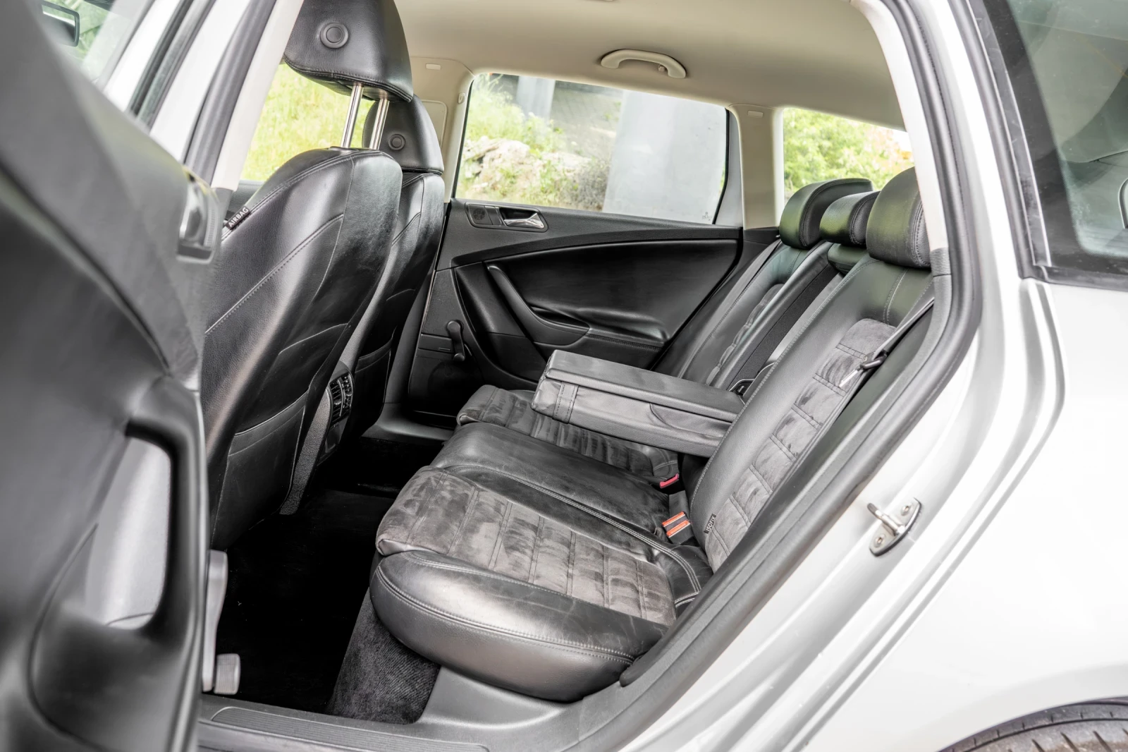 VW Passat 2.0TDI CR HILINE КОЖА НАВИ, снимка 7 - Автомобили и джипове - 54598949
