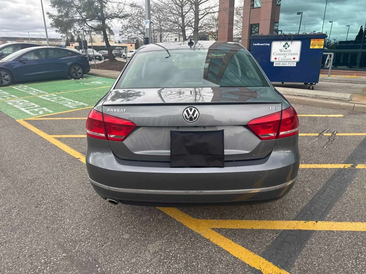 VW Passat * Highline * CARFAX * 2 ����� * KEYLESS * ������� | Mobile.bg � ����������� 4