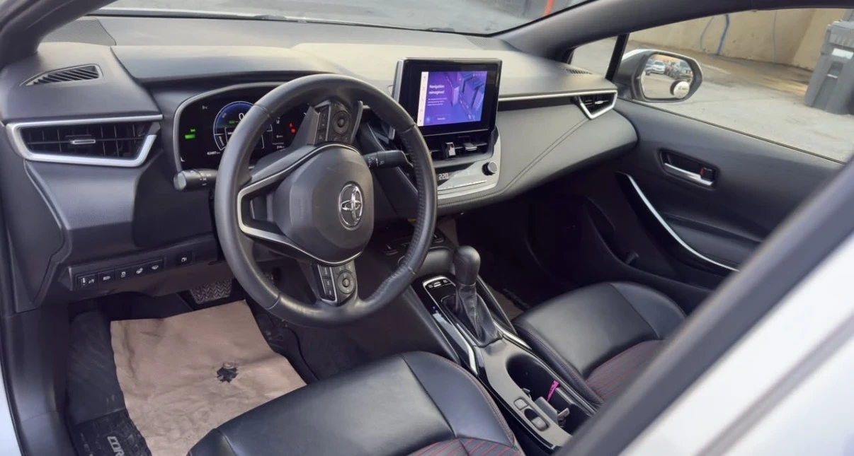 Toyota Corolla HYBRID XSE * AWD * BLIND SPOT * CAMERA * ПОДГРЕВ *, снимка 6 - Автомобили и джипове - 54567889