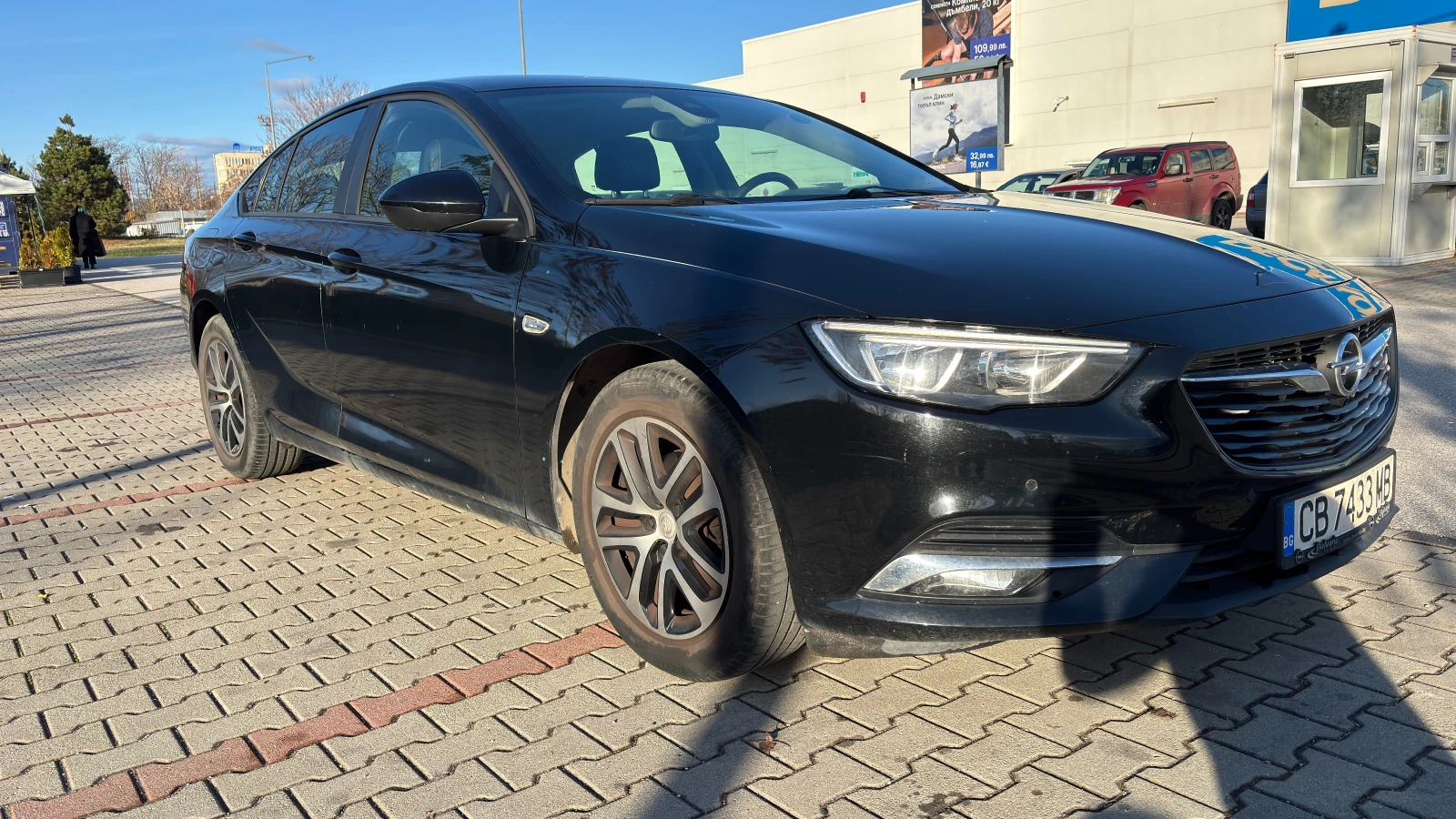 Opel Insignia Grand Sport, снимка 9 - Автомобили и джипове - 54838071