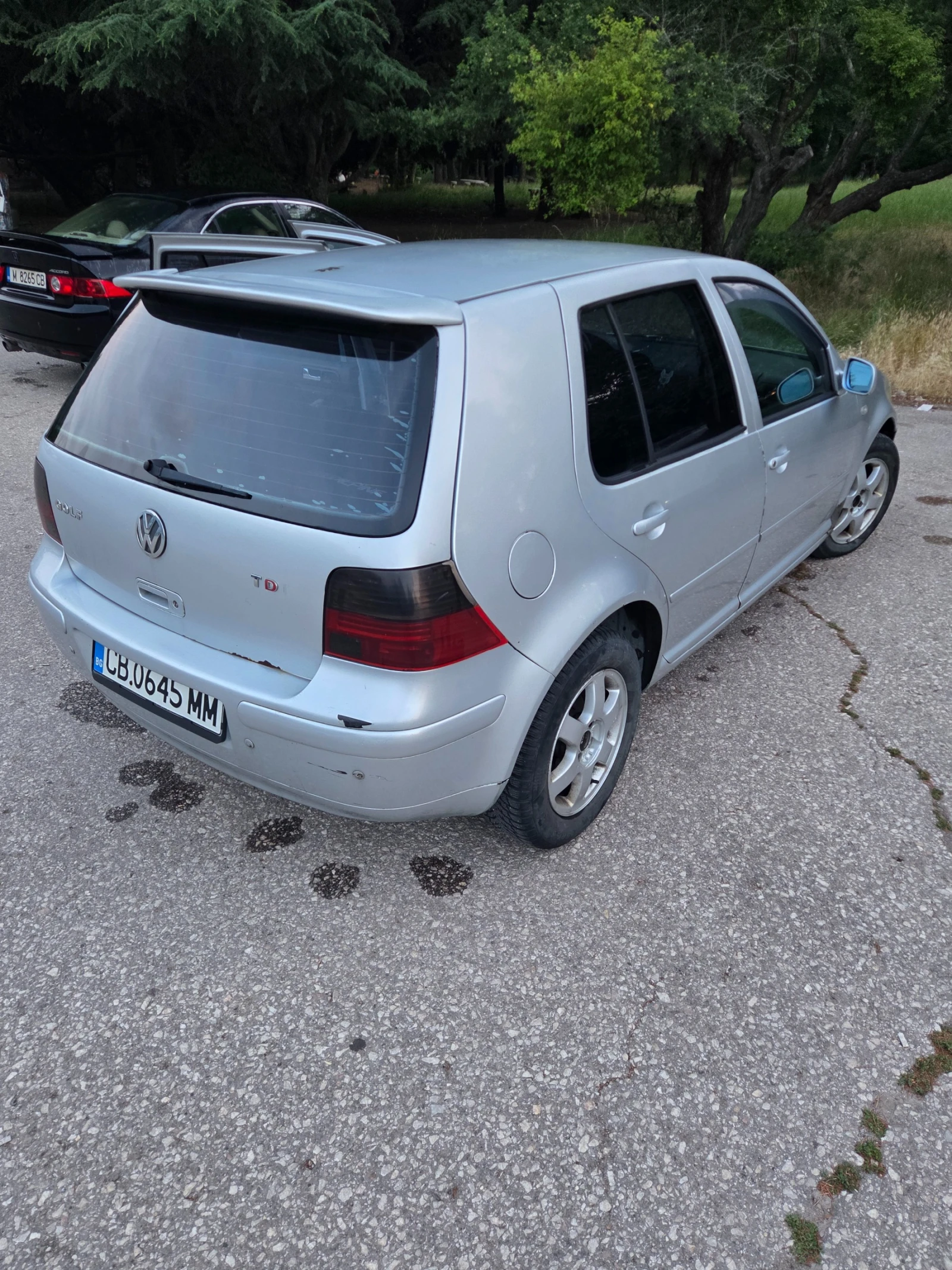 VW Golf 1.9tdi 110hp, снимка 5 - Автомобили и джипове - 55003768