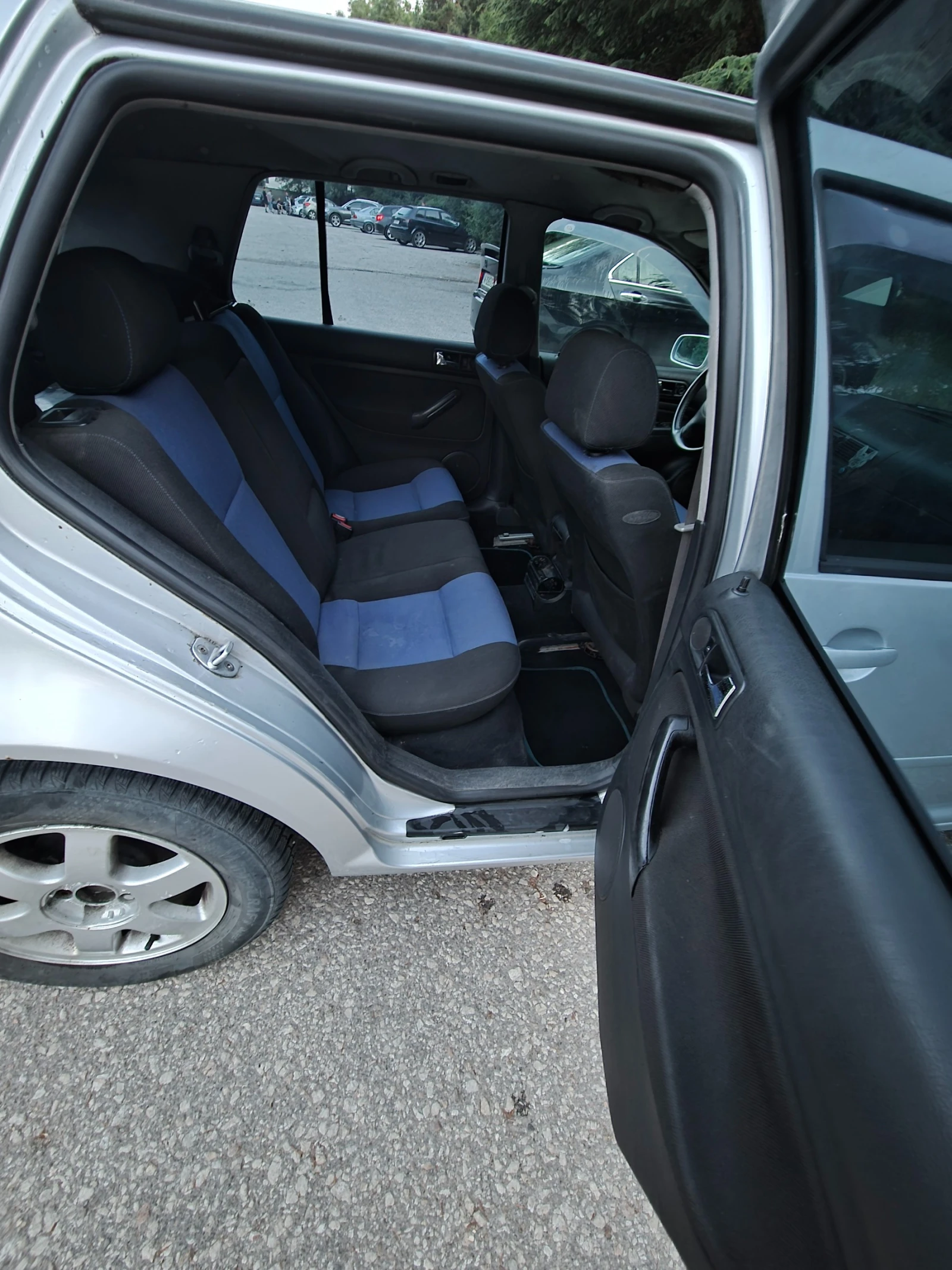 VW Golf 1.9tdi 110hp, снимка 10 - Автомобили и джипове - 55003768
