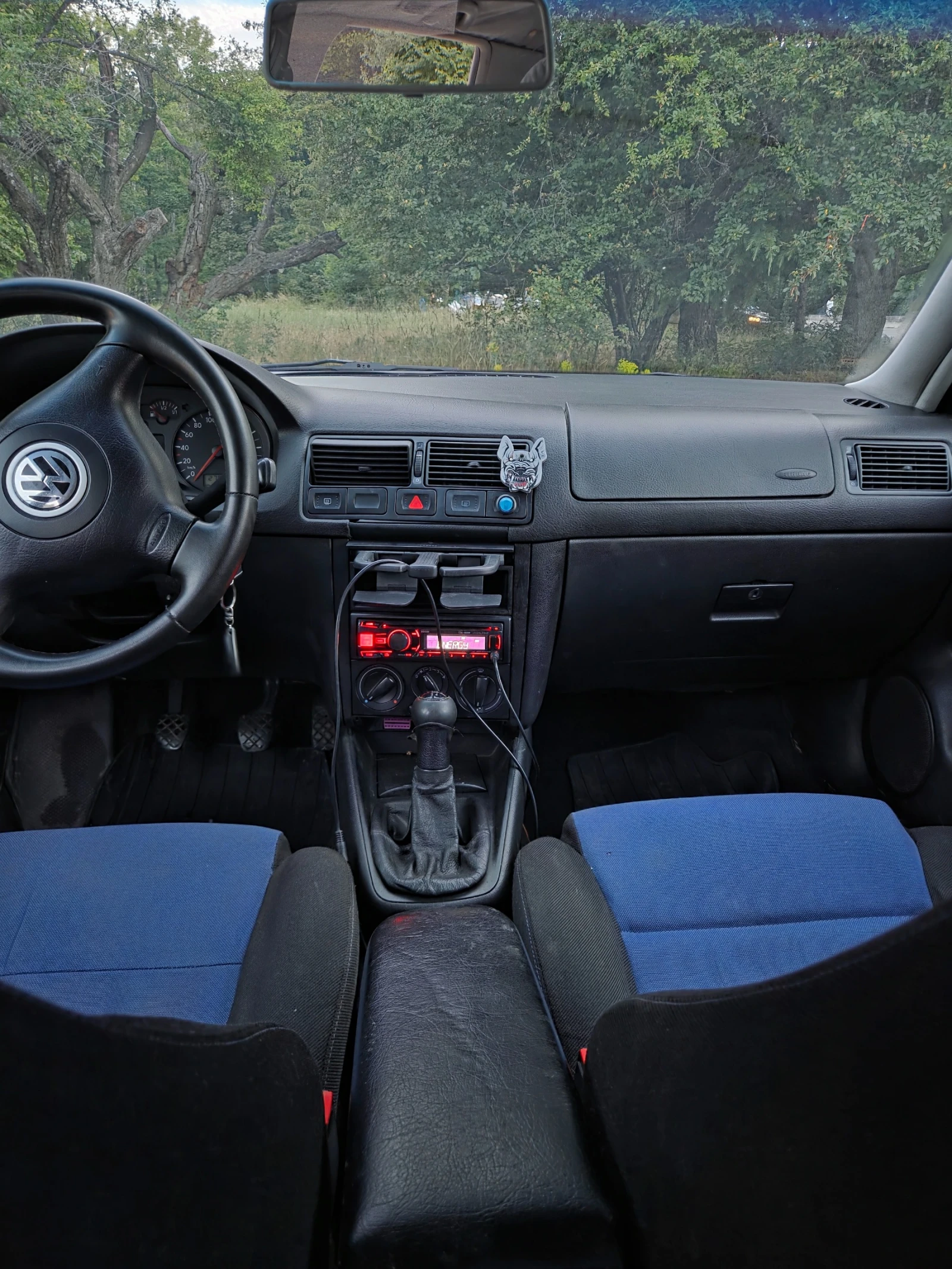 VW Golf 1.9tdi 110hp, снимка 13 - Автомобили и джипове - 55003768