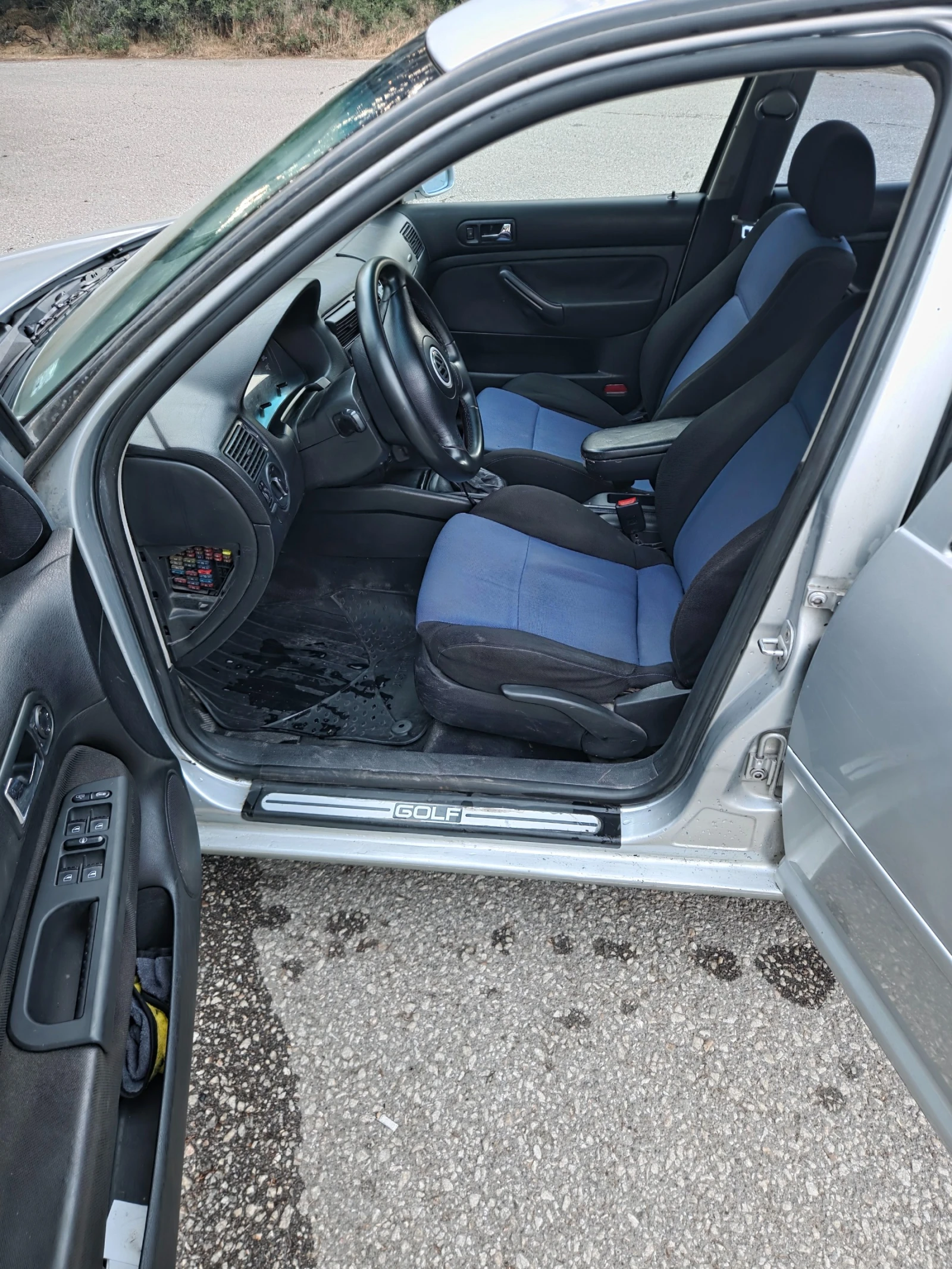 VW Golf 1.9tdi 110hp, снимка 9 - Автомобили и джипове - 55003768