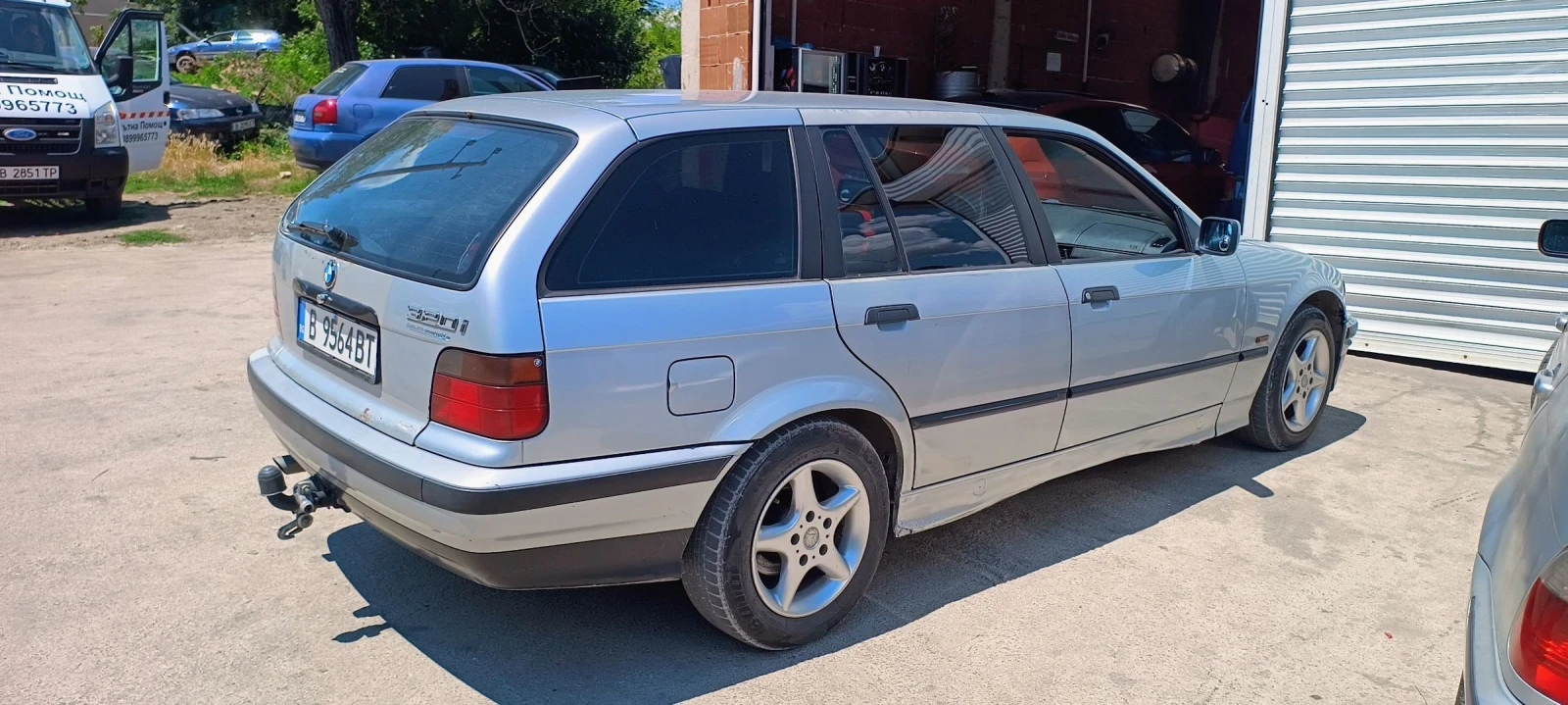 BMW 320 320i, снимка 4 - Автомобили и джипове - 55242116