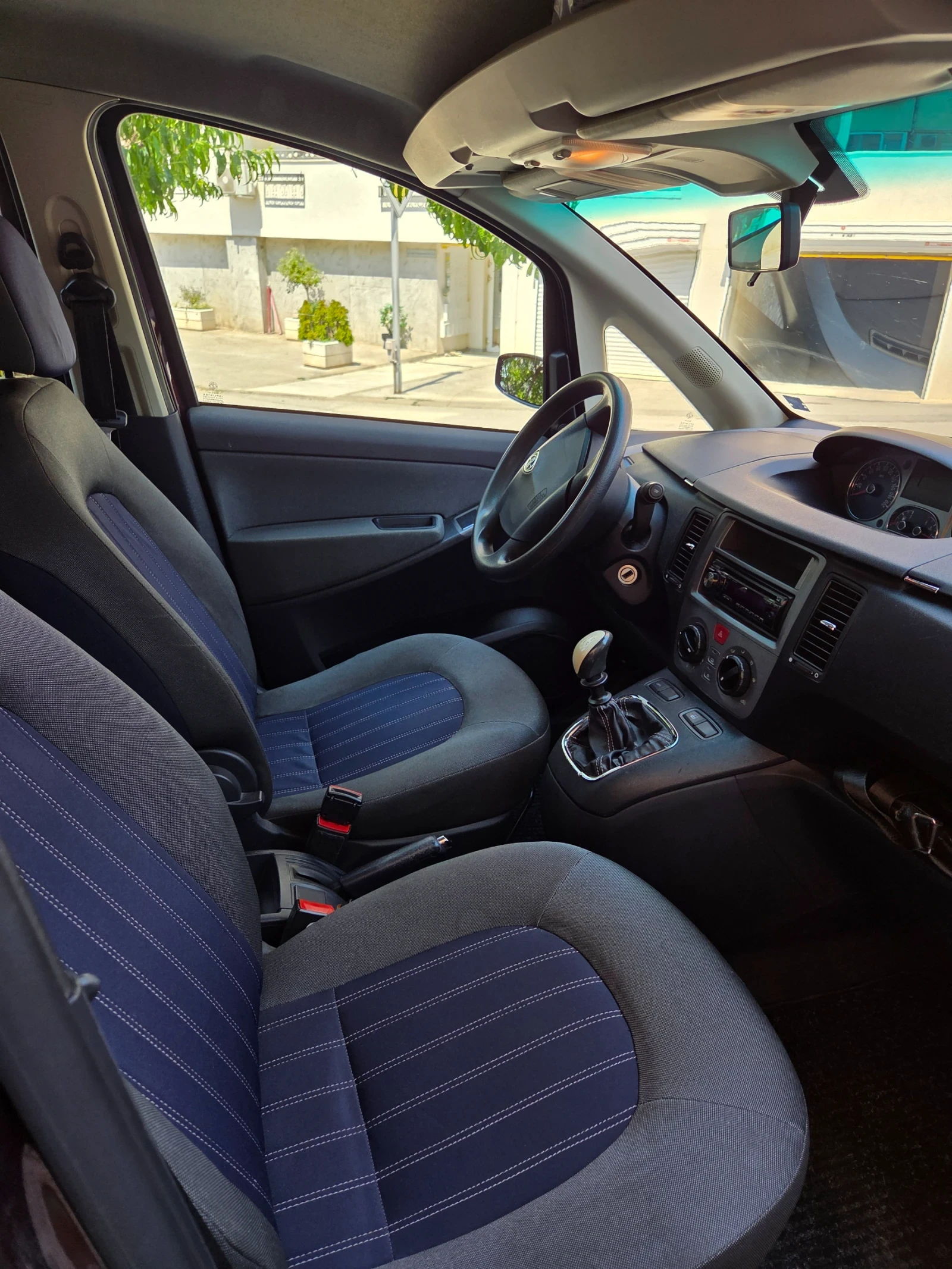 Lancia Musa 1.4, снимка 12 - Автомобили и джипове - 55565844