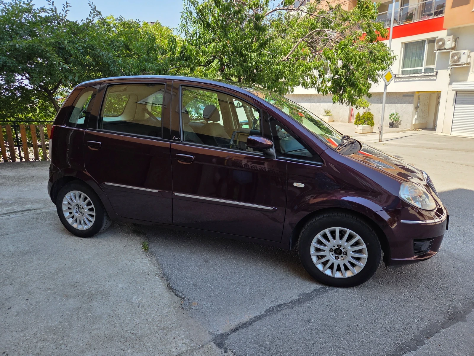 Lancia Musa 1.4, снимка 8 - Автомобили и джипове - 55565844