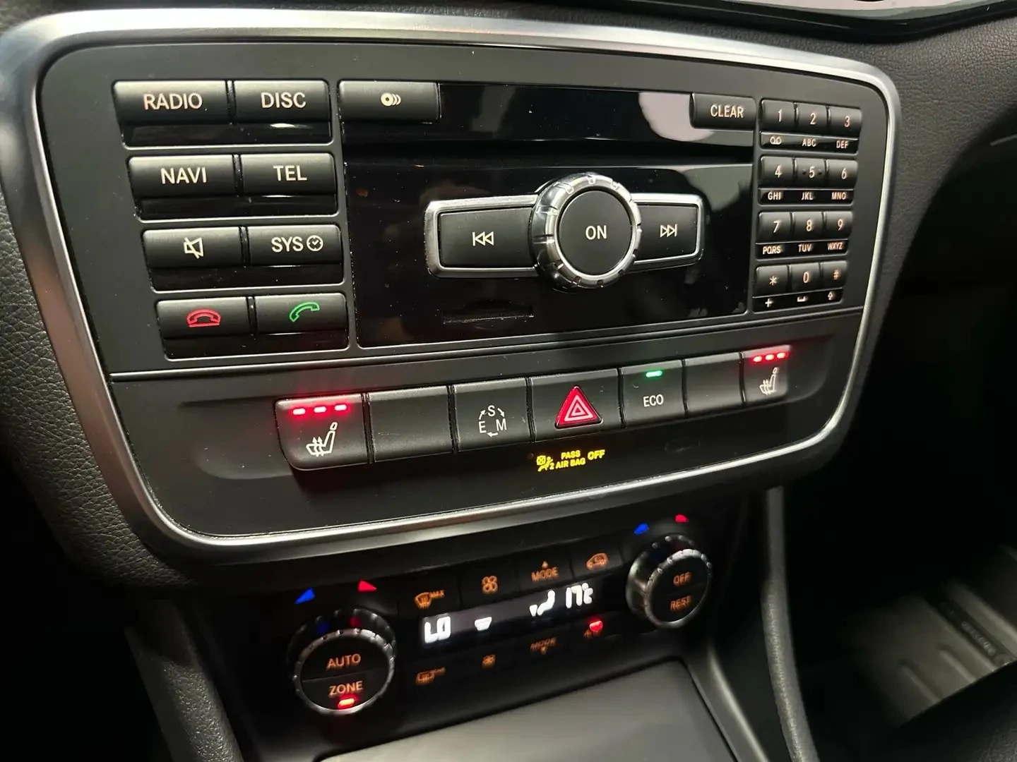 Mercedes-Benz CLA 250 4MATIC/AMG-LINE/SUNROOF, снимка 13 - Автомобили и джипове - 55694281