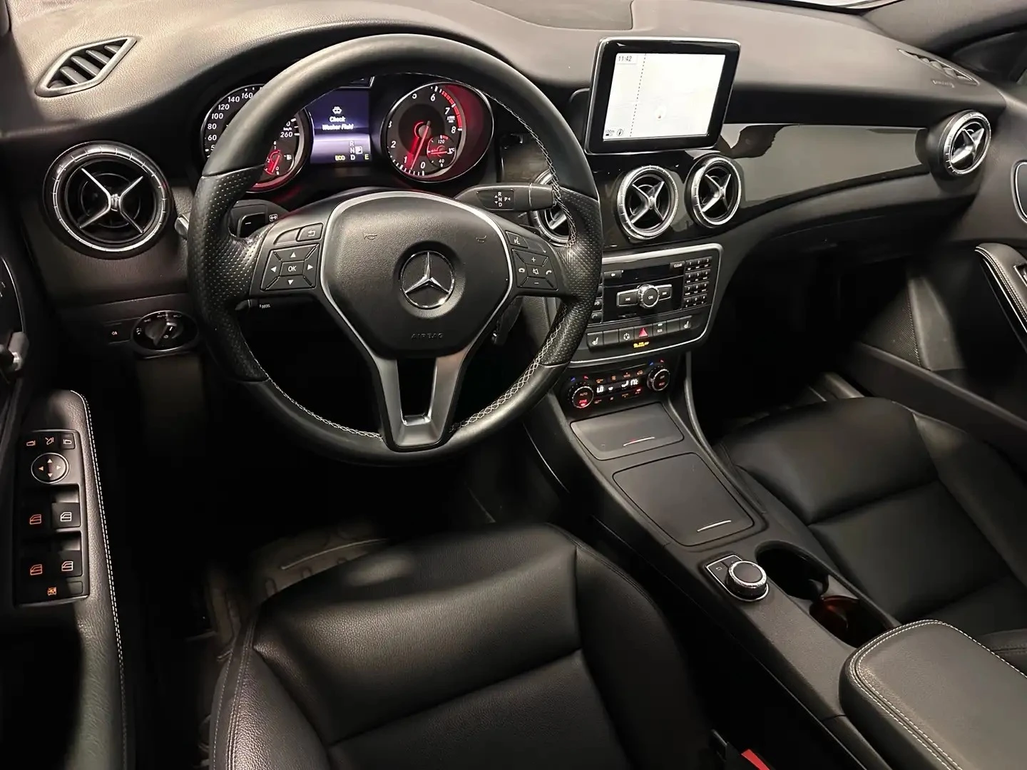 Mercedes-Benz CLA 250 4MATIC/AMG-LINE/SUNROOF, снимка 7 - Автомобили и джипове - 55694281