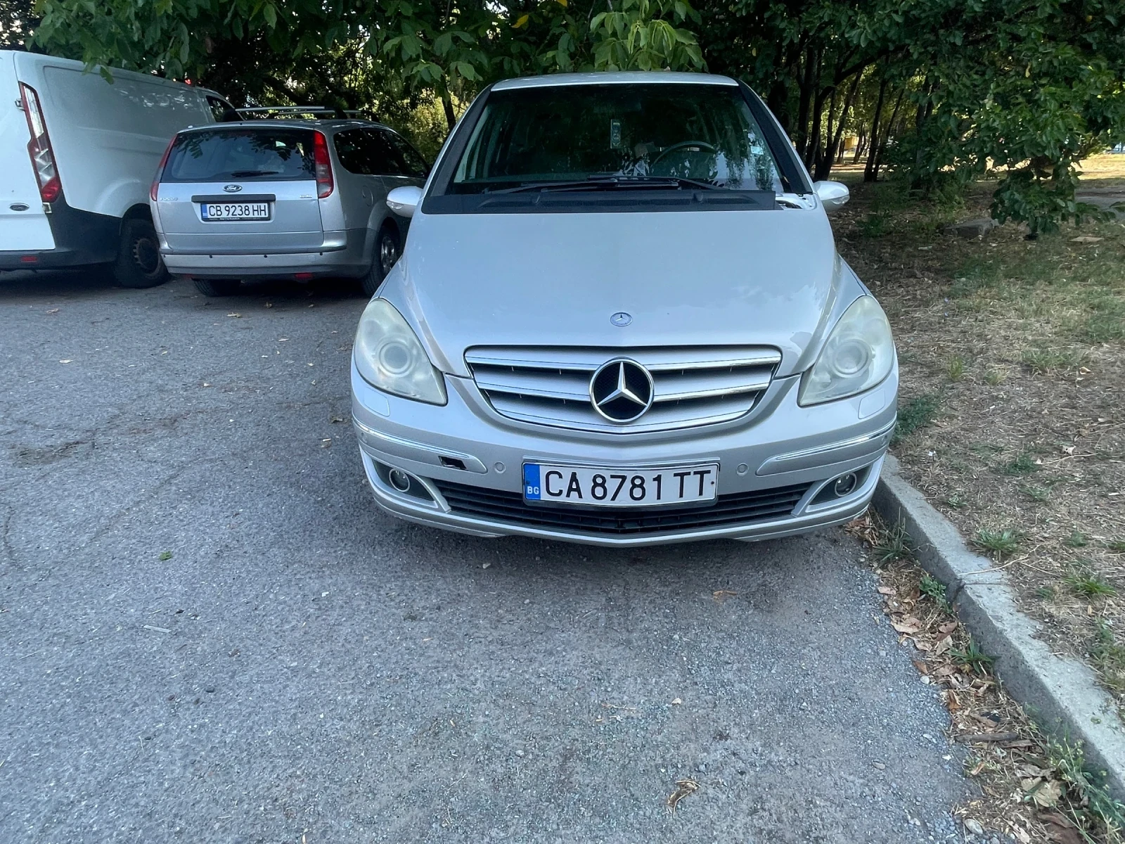 Mercedes-Benz B 200