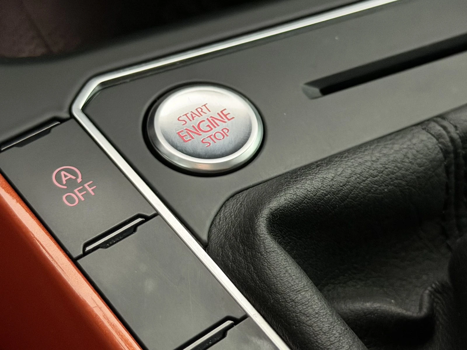 VW Polo 1.0TGI 66kw, снимка 11 - Автомобили и джипове - 55937403