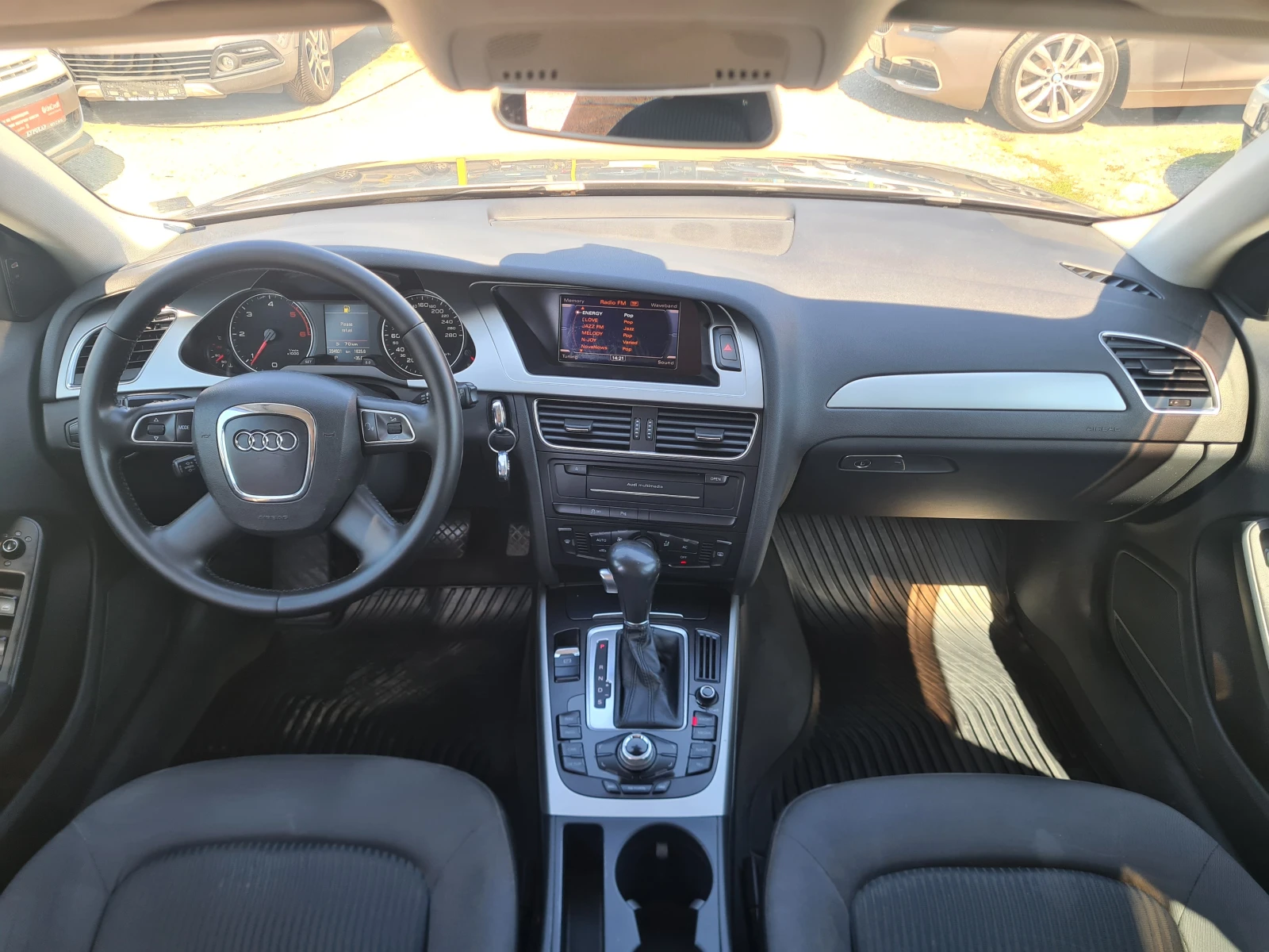 Audi A4 2.0TDi-143k.c.АВТОМАТ., снимка 9 - Автомобили и джипове - 55959860