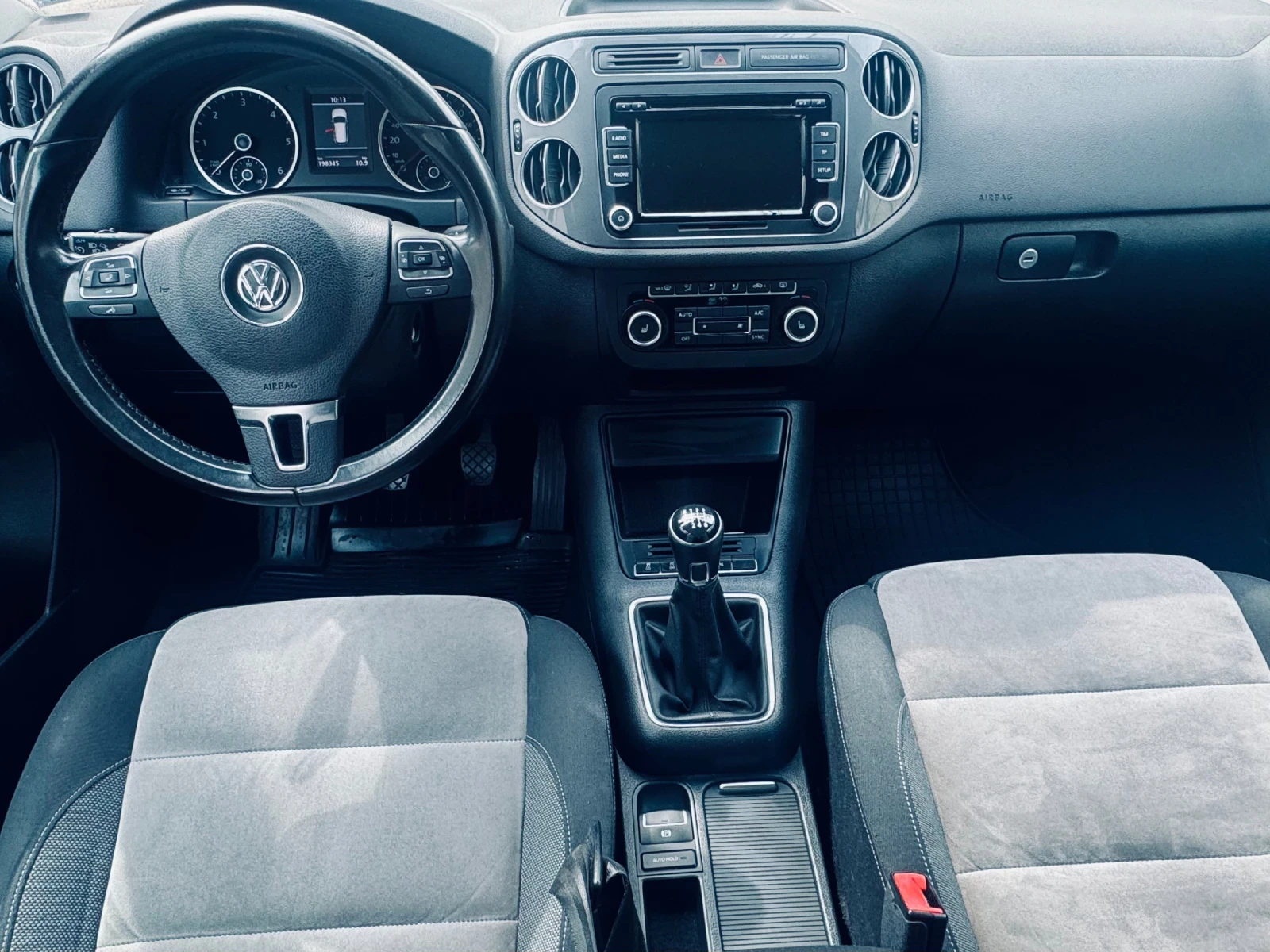 VW Tiguan 2.0TDI 110ps, снимка 4 - Автомобили и джипове - 55967143