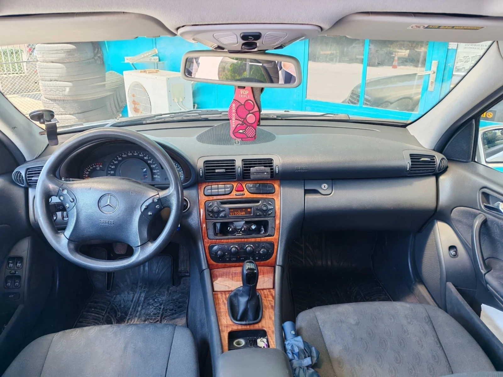 Mercedes-Benz C 180, снимка 11 - Автомобили и джипове - 56232903
