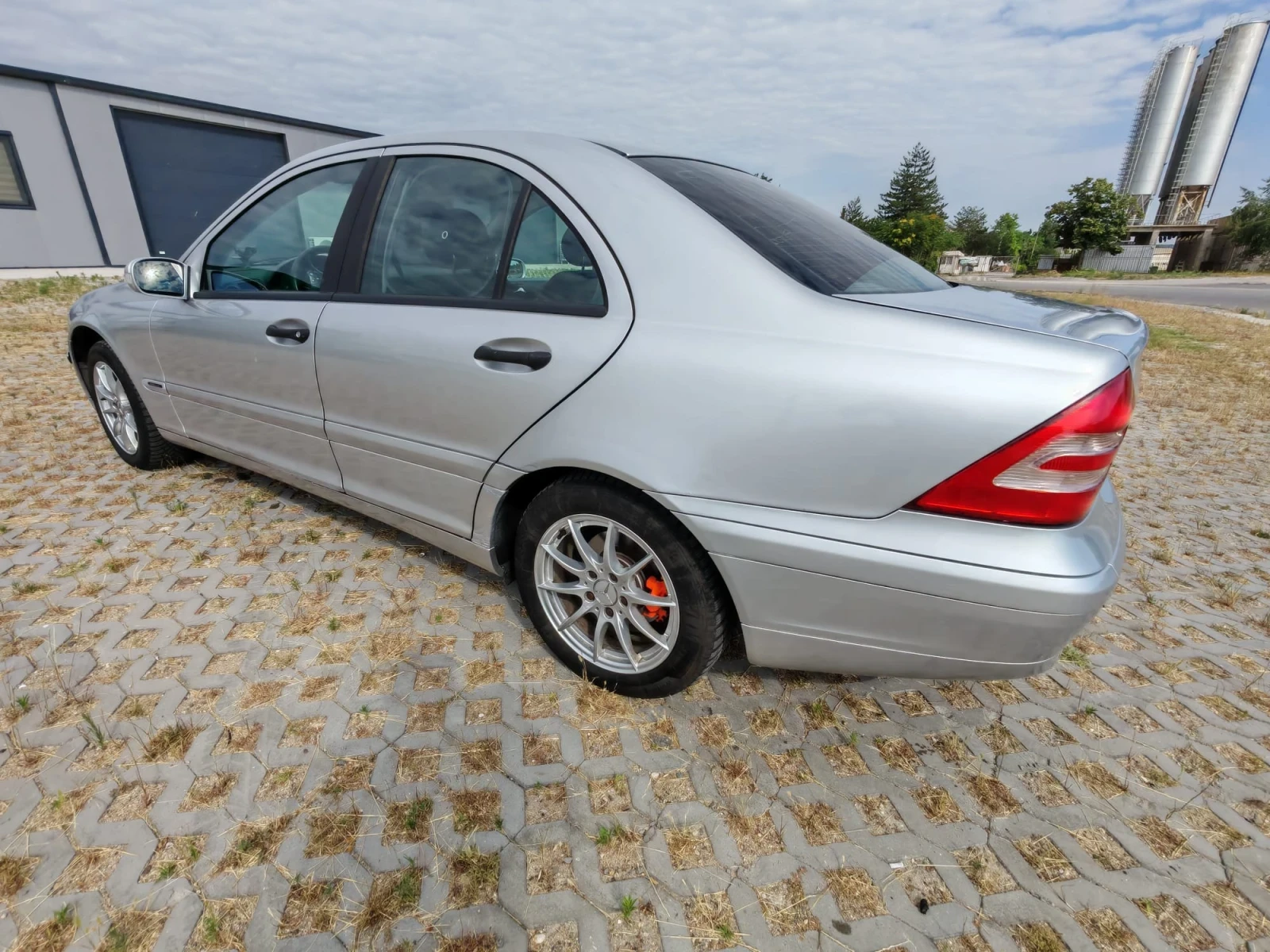 Mercedes-Benz C 180, снимка 3 - Автомобили и джипове - 56232903
