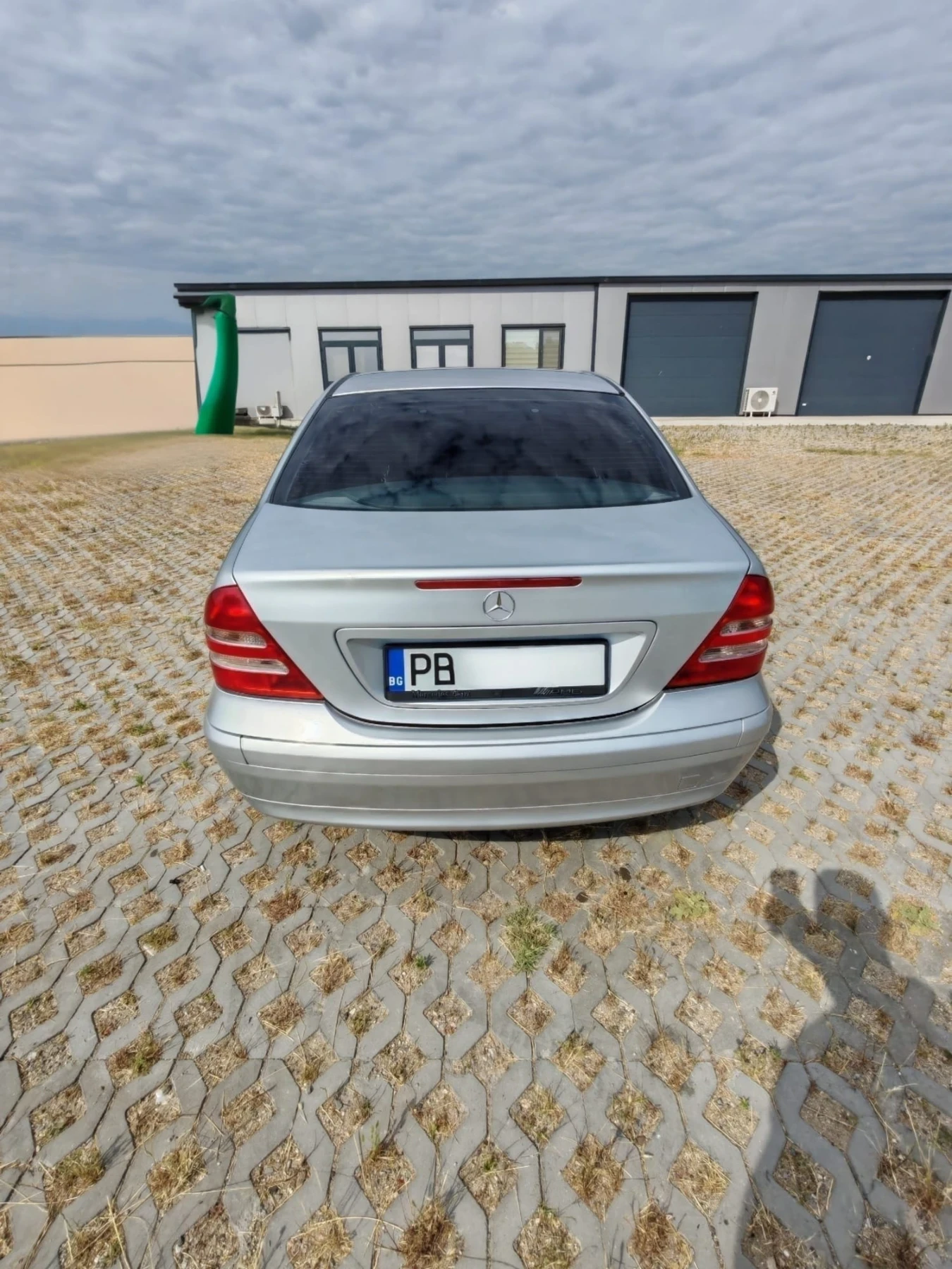 Mercedes-Benz C 180, снимка 4 - Автомобили и джипове - 56232903